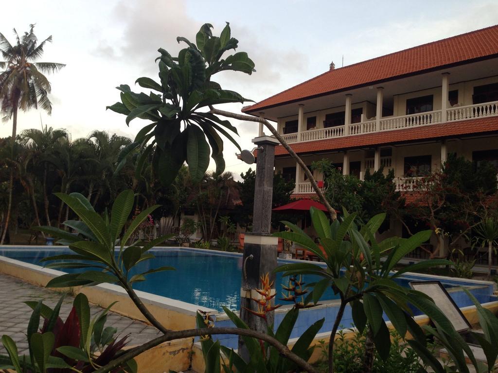 Mekar Jaya Bungalows Kuta  Exterior photo