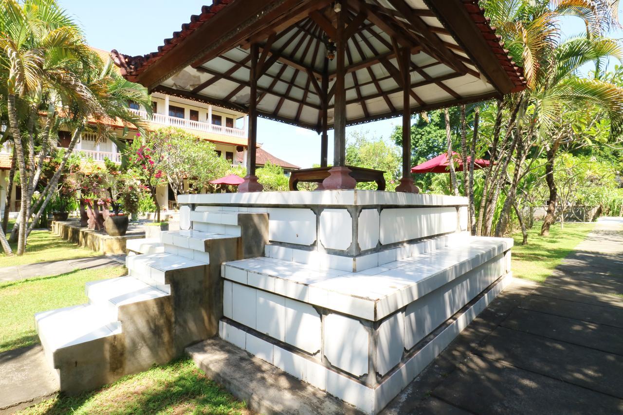 Mekar Jaya Bungalows Kuta  Exterior photo