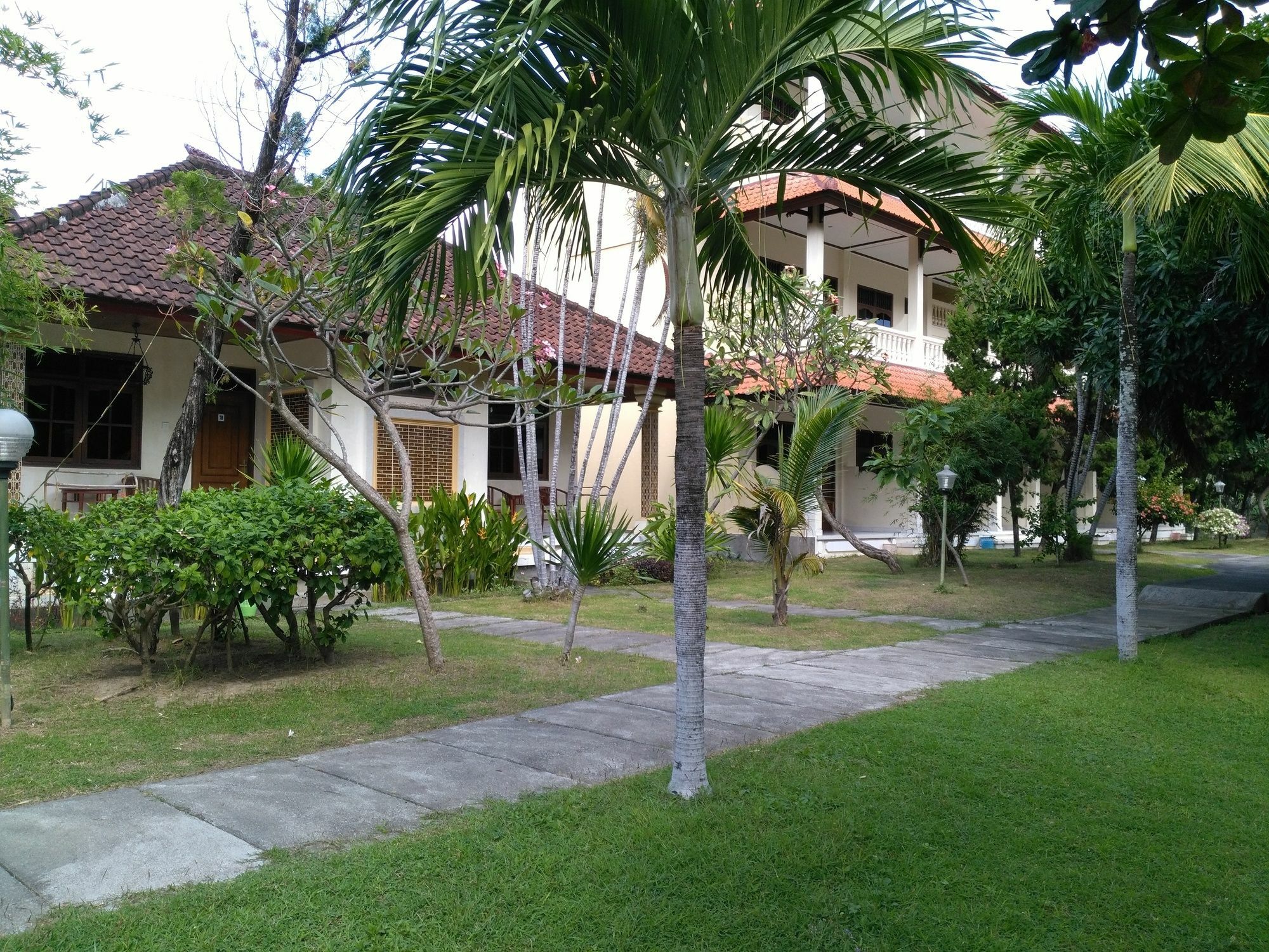 Mekar Jaya Bungalows Kuta  Exterior photo